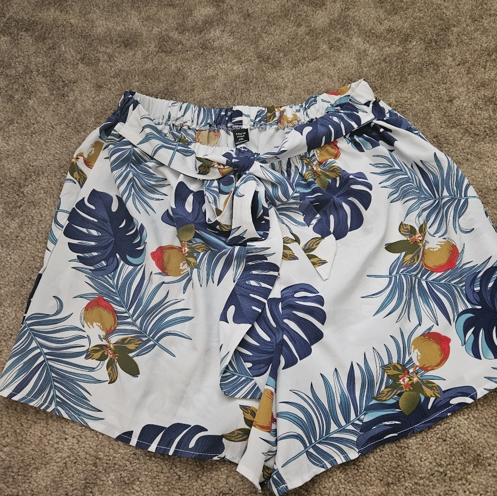 SHEIN Summer Shorts size 1XL